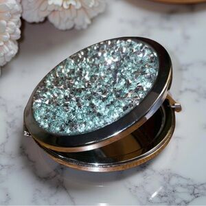 Sparkling Compact Crystal Mirror 🩵